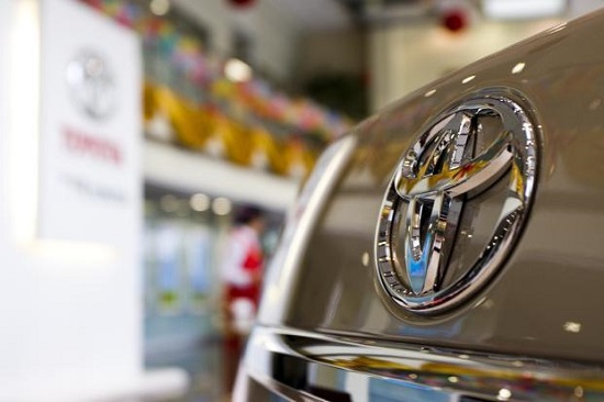 Toyota phát triển chip giúp tiết kiệm nhiên liệu xe lai, từ bỏ dự án xe điện RAV4